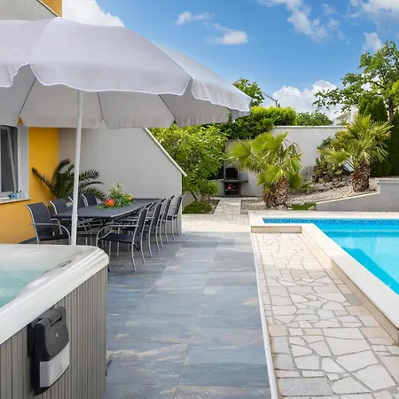Casa vacanze Awesome In With Wifi Crikvenica